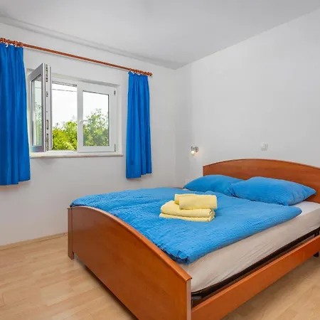 Pet Friendly In With Kitchen Apartment Malinska