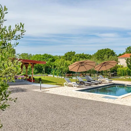 Lejlighed Gorgeous In With Swimming Pool *