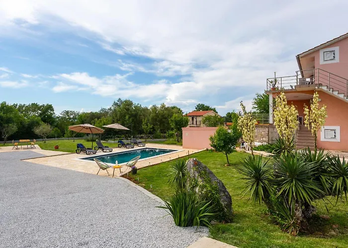 1 Bedroom Lovely In * Malinska