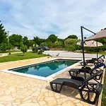 Gorgeous In With Swimming Pool マリンスカ